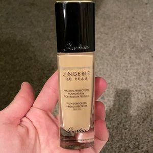 Guerlain Lingerie De Peau Natural Perfection Foundation